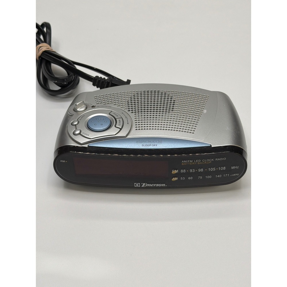 Emerson CK5029 AM FM LED Clock Radio‎ Battery Backup Silver
